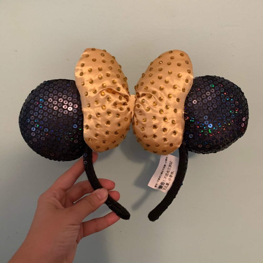 Minnie Mouse ears